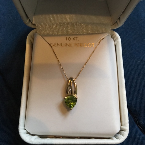 Genuine peridot goal necklace with diamonds